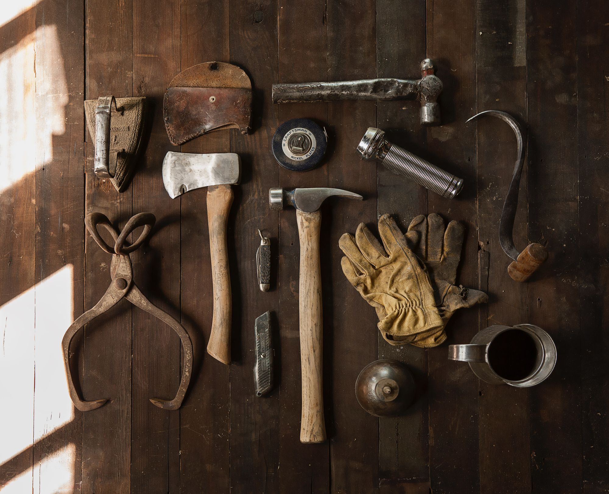 How Azure Event Grid is different from logs, alerts, change feeds and webhooks